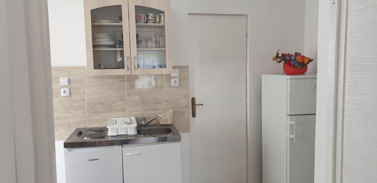 Napfény Apartmanház Balatonberény Exterior foto